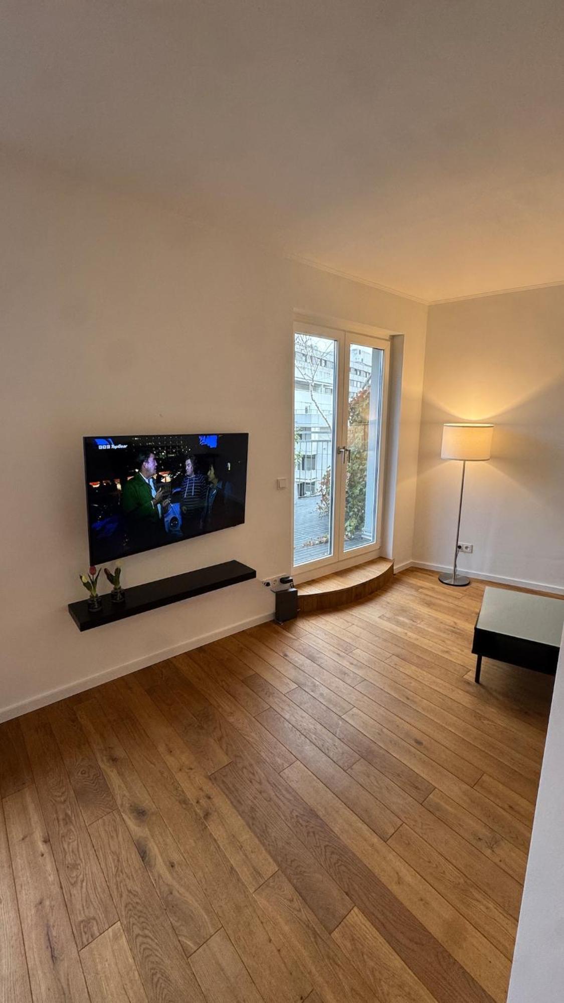 Exclusive With Roof Terraces In D-unterbilk Düsseldorf