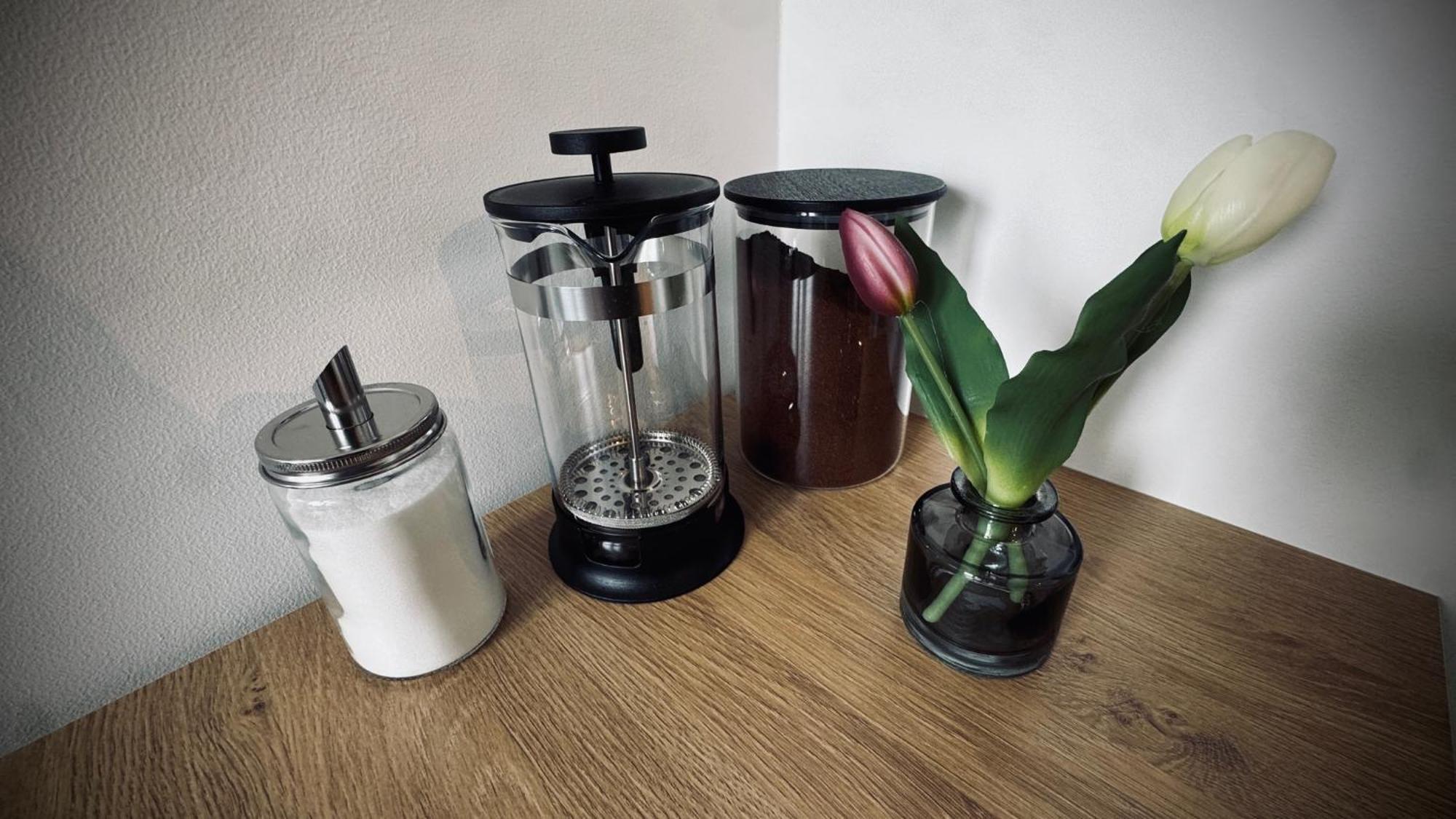 Exclusive With Roof Terraces In D-unterbilk Apartment